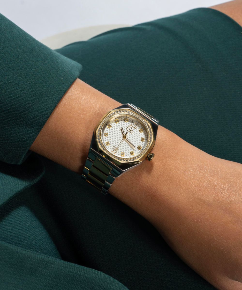 GC Women's ANALOG WATCH Z25002L1MF