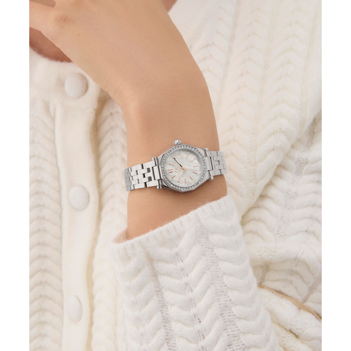 Gc Gleam Mini Small Size Metal Women Watch Silver Stainless Steel Bracelet Z54006L9