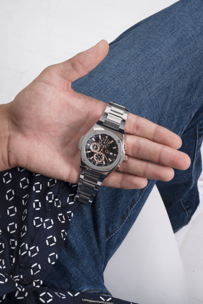 Gc Coussin Shape Chrono Metal Y99001G2MF
