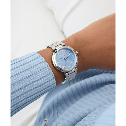 Gc Allure Mid Size Metal Women Watch Silver Stainless Steel Bracelet Z64003L3