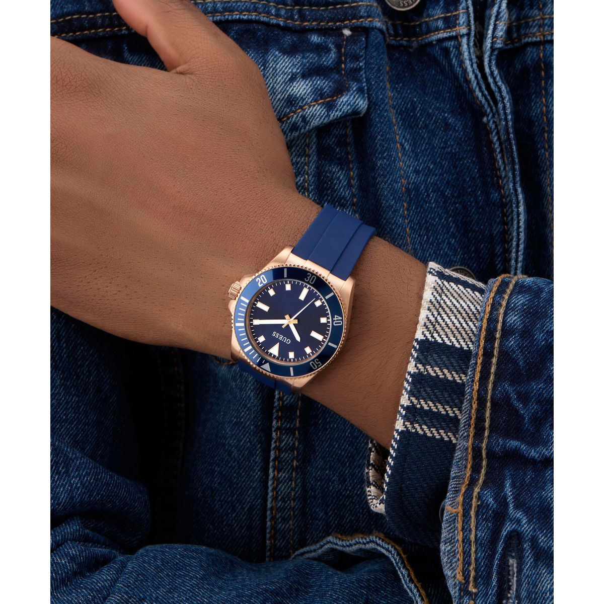 GUESS Mens WATCH GW0969G3
