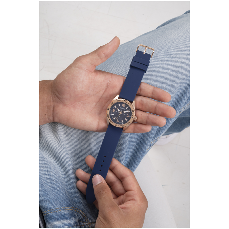 GUESS Mens WATCH GW0361G1