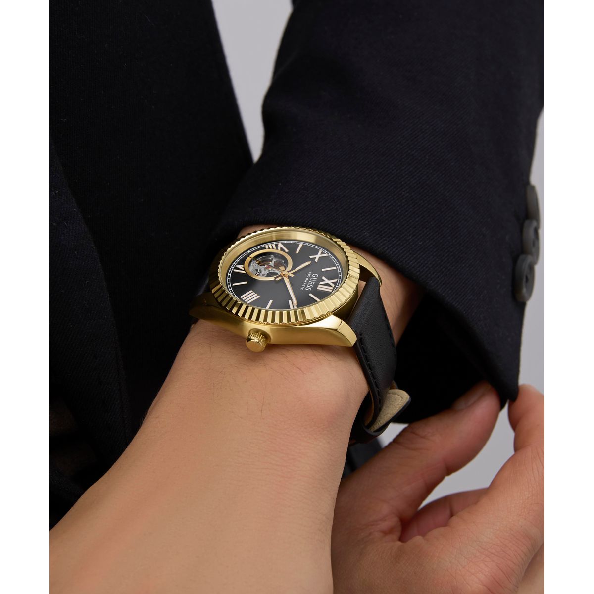GUESS Mens WATCH GW0985G2