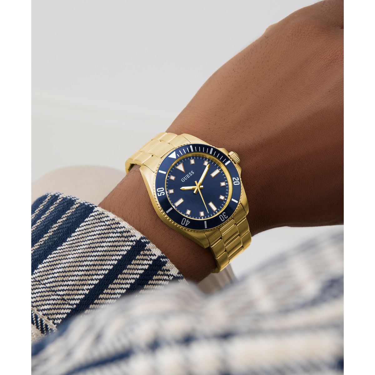 GUESS Mens WATCH GW0968G2