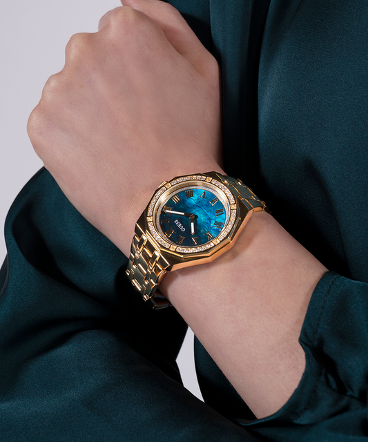 GUESS Ladies Gold Tone Analog Watch GW0770L2