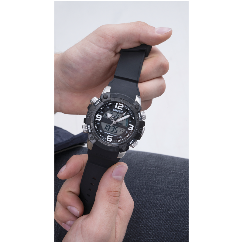 GUESS Mens WATCH GW0421G1