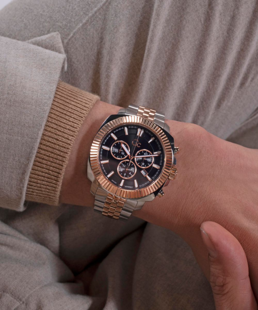 Gc Flair Coussin Chrono Metal Z46001G2MF