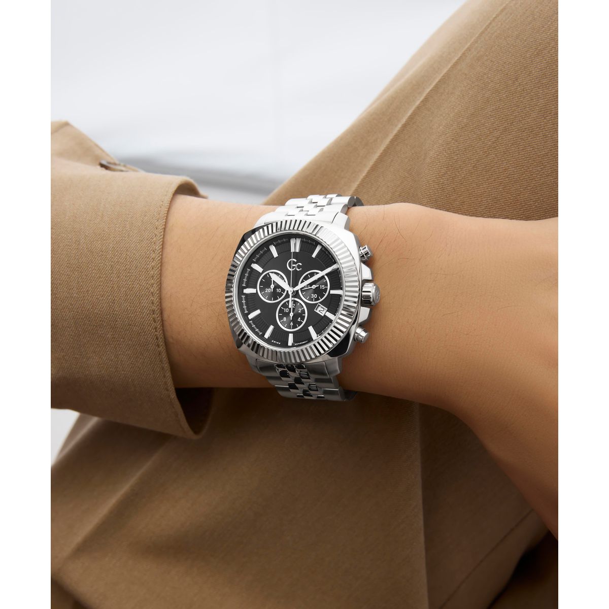 Gc Flair Coussin Chrono Metal Men Watch Silver Stainless Steel Bracelet Z64006G2