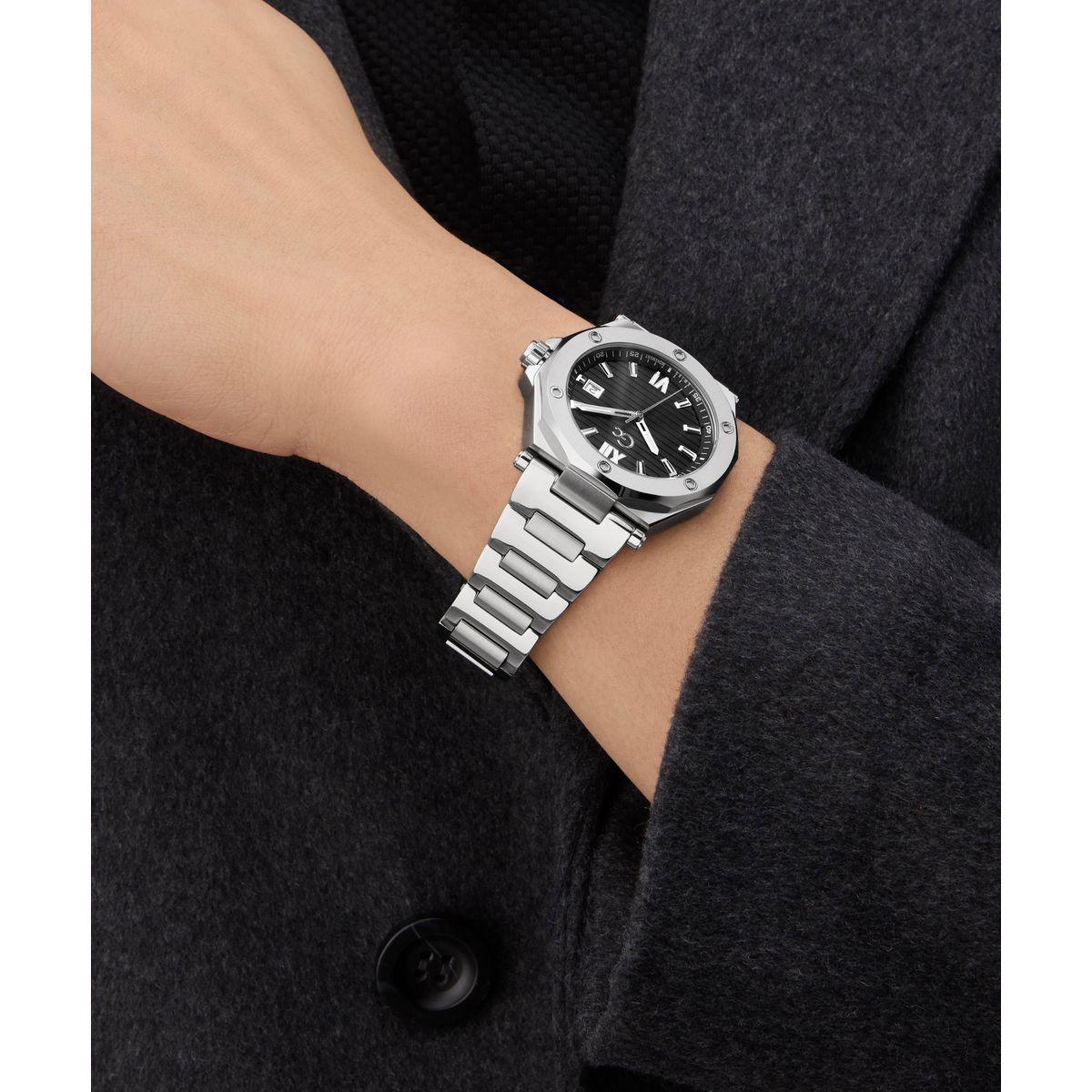 Gc Legacy Sleek Metal Men Watch Silver Stainless Steel Bracelet Z67004G2
