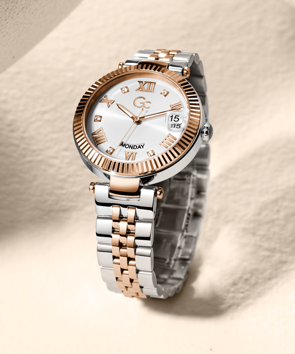 GC  Women's ANALOG WATCH Z01003L1MF