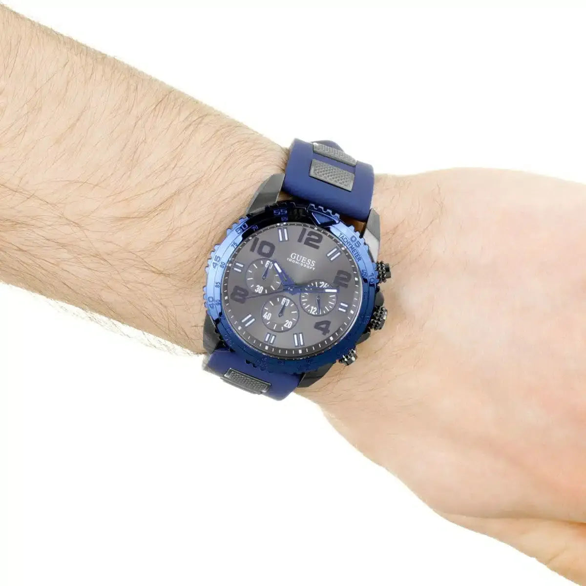 Guess Watch For Men W0599G2