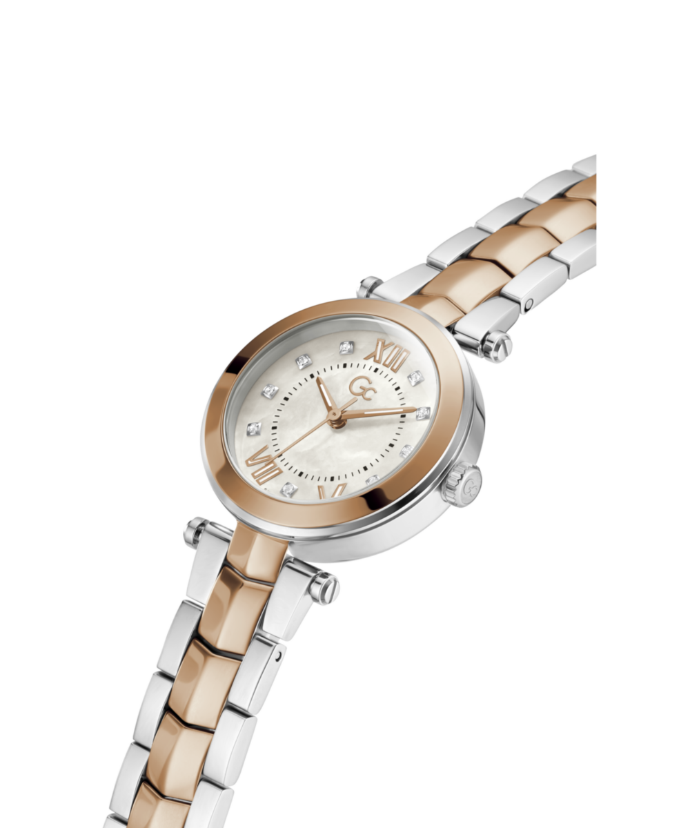 GC  Women's ANALOG WATCH Y93004L1MF