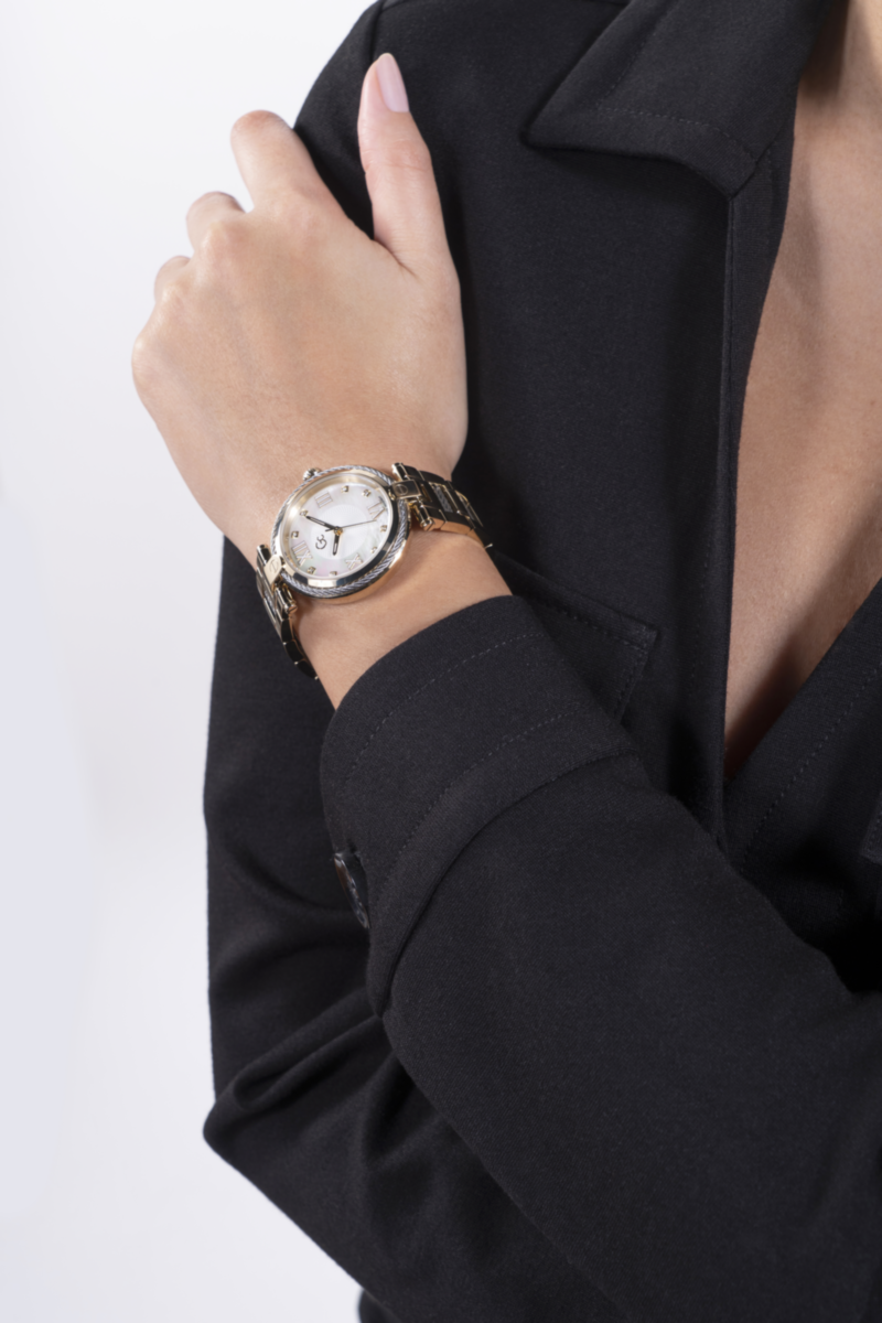 GC Women's ANALOG WATCH Z15001L1MF