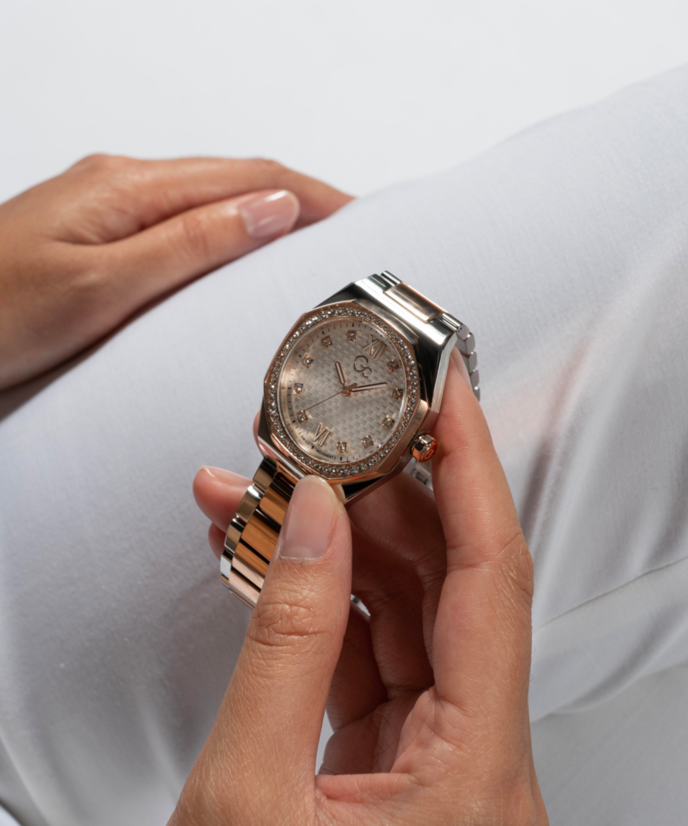 GC Women's ANALOG WATCH Z25001L1MF